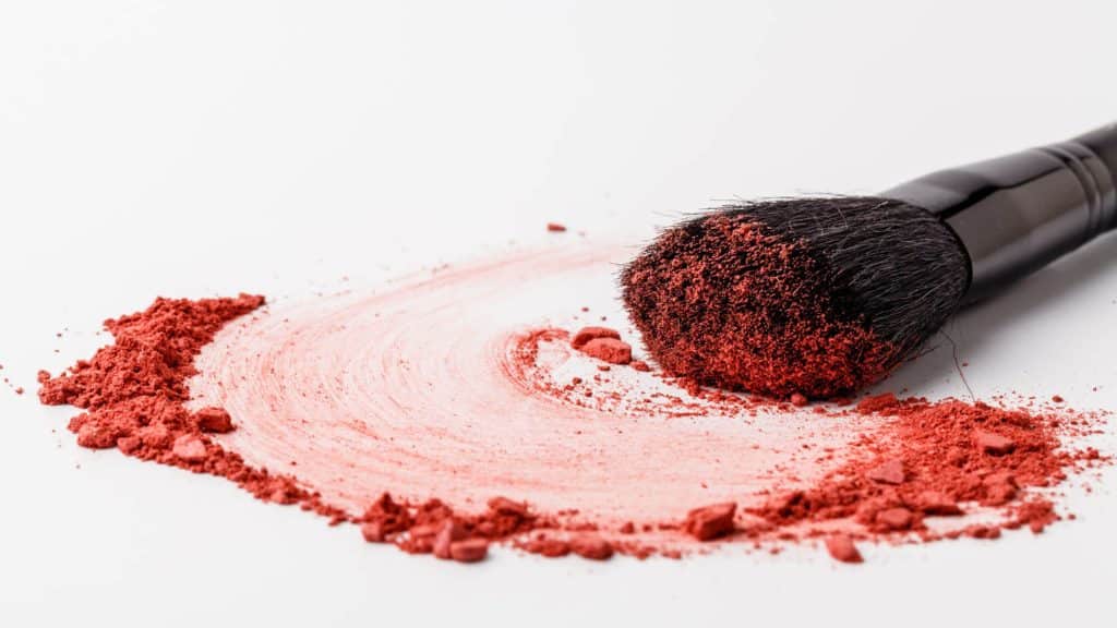 Golden tips for applying blush