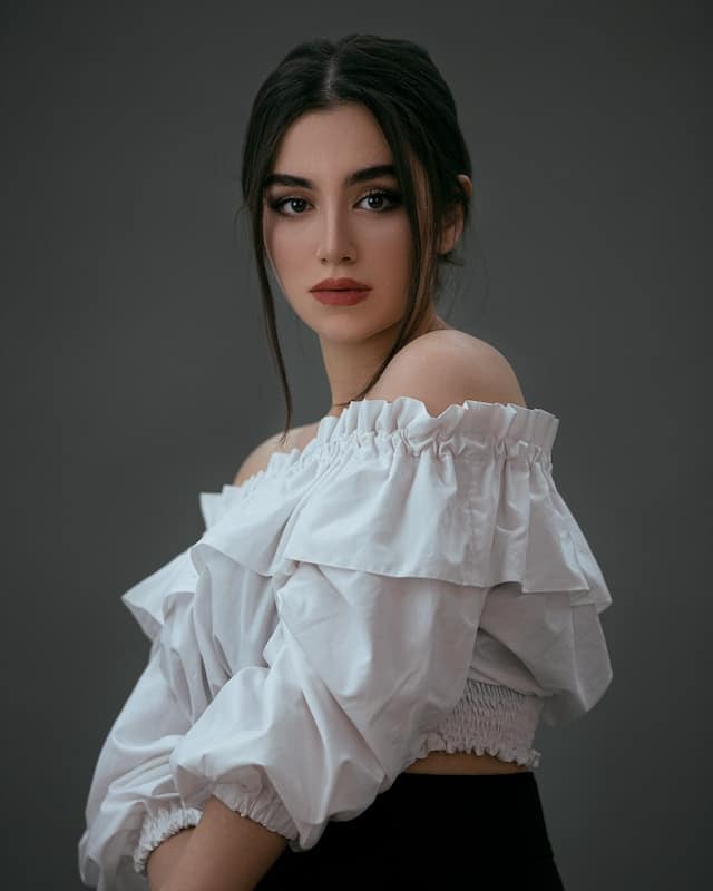 Esra dogkan